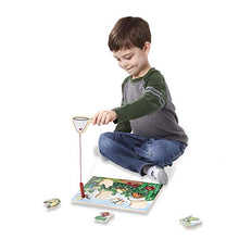 Carica l&#39;immagine nel visualizzatore di Gallery, Melissa &amp; Doug 13779 - Gioco in Legno Magnetizzato - Cattura-Insetti - Ilgrandebazar