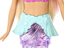Carica l&#39;immagine nel visualizzatore di Gallery, Barbie Dreamtopia Bambola Sirena, Bionda con Coda che Si Muove e Luci, Giocattolo per Bambini 3 + Anni, Multicolore, GFL82, Esclusivo Amazon