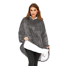 Carica l&#39;immagine nel visualizzatore di Gallery, O³ Coperta con cappuccio, plaid con maniche, indossabile in pile, Felpa oversize donna, Blanket hoodie - Confortevole e morbido - Perfetto per le notti invernali sul divano (Grigio)