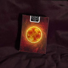 Carica l&#39;immagine nel visualizzatore di Gallery, Fournier Stargazer Sunspot, Mazzo di Carte Speciali Unisex-Adult, Lucido,...