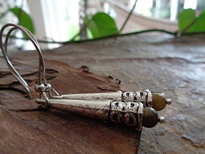 ✿ SENAPE - PERLA OLIVA E MANICHE LUNGHE ETHNO ROBUSTE ✿ orecchini in argento...