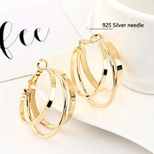 Carica l&#39;immagine nel visualizzatore di Gallery, Orecchini a cerchio in argento Sterling 925 a forma di Tre Cerchi Dorati.