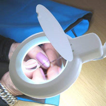 Carica l&#39;immagine nel visualizzatore di Gallery, Lampada con luce diurna e lente d&#39;ingrandimento - Ilgrandebazar