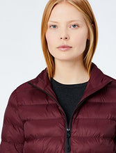 Carica l'immagine nel visualizzatore di Gallery, Marchio Amazon - MERAKI Giacca Imbottita a Collo Alto XXL, Rosso (Burgundy) - Ilgrandebazar