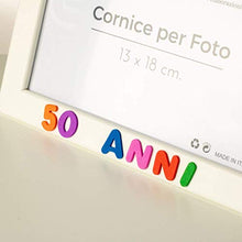 Carica l'immagine nel visualizzatore di Gallery, Cornici per foto in legno 13x18cm con scritto Tanti Auguri 50 Anni, da...