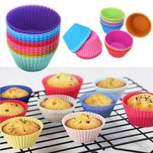 Carica l&#39;immagine nel visualizzatore di Gallery, STAMPI per Dolci in Silicone, 24 PIROTTINI Silicone Muffin E Dolci,...
