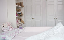 Carica l&#39;immagine nel visualizzatore di Gallery, Purple Daisies Barriera in Schiuma Sponda Letto per Neonati &amp; Bambini –...