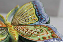Carica l&#39;immagine nel visualizzatore di Gallery, Farfalla media in ceramica dipinta a mano - Ilgrandebazar
