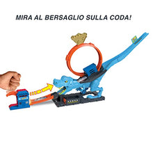 Carica l&#39;immagine nel visualizzatore di Gallery, Hot Wheels - Hot Wheels City Pista con 1 macchinina, sfreccia attraverso un loop gigante per sconfiggere il mega dinosauro, acrobatica da corsa con T-Rex, giocattolo per bambini 4+ Anni, HNP77