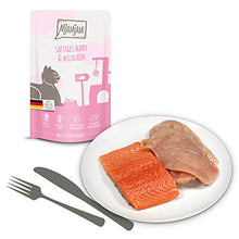 Carica l&#39;immagine nel visualizzatore di Gallery, MjAMjAM Mangime Umido per Gatti, Pollo Succoso e Salmone Selvatico, senza...