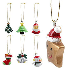 Carica l'immagine nel visualizzatore di Gallery, Naler 24 Ciondoli Natalizi Decorazione di Natale Christmas Fascino del Pendente Addobbi per Albero di Natale Fascino della Resina del Pupazzo di Neve Babbo Natale Ornamenti Natalizi DIY Craft