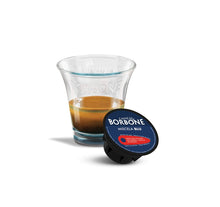 Carica l'immagine nel visualizzatore di Gallery, Caffè Borbone Miscela Blu - 90 capsule (6 confezioni da 15) - Compatibili con le Macchine Nescafè®* Dolce Gusto®*