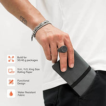 Carica l'immagine nel visualizzatore di Gallery, Porta Tabacco Cartine e Filtri Idrorepellente Cucito a Mano - Astuccio Portatabacco in Tessuto con cerniera extra, Porta Tabacco Donna - Porta Tabacco Uomo (Grigio Sportivo)