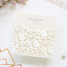 Carica l&#39;immagine nel visualizzatore di Gallery, 50 CARTE CONFEZIONE Partecipazioni matrimonio crema leggera taglio laser fai... - Ilgrandebazar