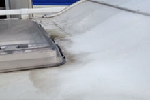 Carica l&#39;immagine nel visualizzatore di Gallery, Ma-Fra, Pulicamper, Detergente Rapido per Esterno Camper, Elimina lo Sporco dalla Carrozzeria, Formato da 2 Litri