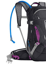 Carica l&#39;immagine nel visualizzatore di Gallery, CamelBak L.U.X.E. LR Hydration Pack, Zaino Unisex-Adulto, Charcoal/Light...
