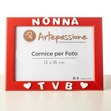 Carica l&#39;immagine nel visualizzatore di Gallery, Cornici Rossa per foto in legno con la scritta Nonna TVB e decorata con... - Ilgrandebazar