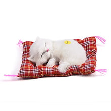 Carica l&#39;immagine nel visualizzatore di Gallery, Zerodis Simulazione Sleeping Cat Toy con Soft Mat Bed durevole Vocalize White - Ilgrandebazar