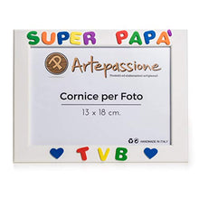 Carica l&#39;immagine nel visualizzatore di Gallery, Cornici per Foto in Legno 13x18 con la Scritta&quot;Super Papà TVB&quot; e Decorata...