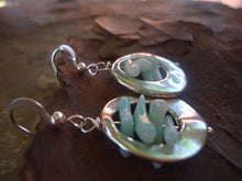 Carica l&#39;immagine nel visualizzatore di Gallery, ✿ ASIMMETRICO in ICE BLUE ✿ Orecchini con Corallo (292)