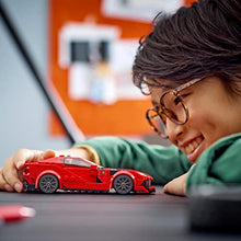 Carica l&#39;immagine nel visualizzatore di Gallery, LEGO 76914 Speed Champions Ferrari 812 Competizione, Modellino di Auto Sportiva da Costruire, Set con Macchina Giocattolo da Collezione, Idea Regalo per Bambini e Bambine da 9 Anni, Serie 2023