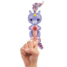 Carica l&#39;immagine nel visualizzatore di Gallery, Giochi Preziosi Wowwee Fingerlings Unicorno Gigi, Gemma, Alika, Modelli... - Ilgrandebazar