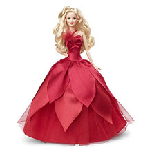 Carica l'immagine nel visualizzatore di Gallery, Barbie -  Barbie Signature Magia delle Feste 2022 bambola bionda, capelli ondulati, abito rosso con ampia gonna e orecchini pendenti, da collezione, Giocattolo e regalo per Bambini 6+ Anni, HBY03