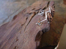 Carica l&#39;immagine nel visualizzatore di Gallery, ♥ PICCOLO ARGENTO FIORE ♥ orecchini delicati in argento tibetano