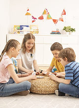 Carica l'immagine nel visualizzatore di Gallery, Asmodee - Dobble - Divertente Gioco da Tavolo per Tutta la Famiglia, 2-8 Giocatori, 6+ Anni, Edizione in Italiano