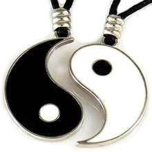 Carica l&#39;immagine nel visualizzatore di Gallery, AKIEE Yin Yang Collana per uomo Donna Ragazzi Ragazze Ciondolo Black / White - Ilgrandebazar