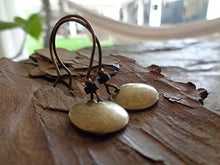 Carica l'immagine nel visualizzatore di Gallery, ★ BRONZO VINTAGE WASHER &amp; BLACK CERAMIC RONDELL ★ orecchini vintage in bronzo