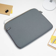Carica l&#39;immagine nel visualizzatore di Gallery, AmazonBasics, custodia protettiva per laptop, una dimensione dello...