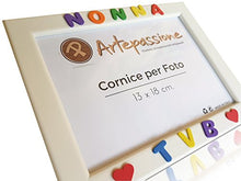 Carica l&#39;immagine nel visualizzatore di Gallery, Cornici per foto in legno con la scritta Nonna TVB e decorata cuoricini,... - Ilgrandebazar