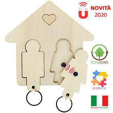 Carica l&#39;immagine nel visualizzatore di Gallery, Portachiavi Coppia Casa Eco Legno Personalizzabile 2.0 Idea Regalo Originale... - Ilgrandebazar