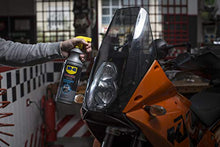 Carica l'immagine nel visualizzatore di Gallery, WD-40 Specialist Moto - Detergente Universale Spray - 1 Lt