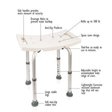 Carica l'immagine nel visualizzatore di Gallery, Dr. Maya, Sedia per vasca da bagno e per doccia regolabile, con maniglione da doccia con ventosa incluso, antiscivolo, dalla seduta ampia e bianca, con gambe in alluminio (sedia da doccia)