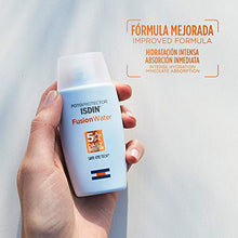 Carica l&#39;immagine nel visualizzatore di Gallery, Fotoprotector ISDIN Fusion Water SPF 50 50ml | Fotoprotettore viso per uso... - Ilgrandebazar