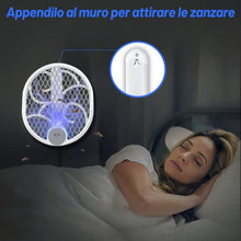 Carica l&#39;immagine nel visualizzatore di Gallery, 3 in 1 Racchetta Zanzare Elettrica Pieghevole Mosquito Killer 3000V USB Ricaricabile racchetta antizanzare con Base e Appendere al Muro Adatto Uso Interno ed Esterno