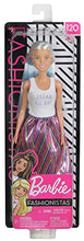 Carica l'immagine nel visualizzatore di Gallery, Barbie Fashionista, Bambola Bionda con Maglietta Stampa e Gonna Pailletes,...
