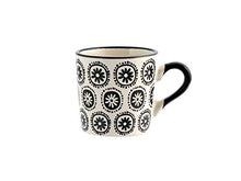 Carica l&#39;immagine nel visualizzatore di Gallery, H&amp;H Vhera Set 6 Tazzine Caffè, Stoneware, Bianco/Nero, 90 ml - Ilgrandebazar