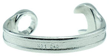 Carica l'immagine nel visualizzatore di Gallery, Pirantin Number 1 Dad Gift – Chiave del braccialetto – Timbro con scritta No...