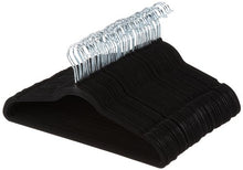 Carica l&#39;immagine nel visualizzatore di Gallery, AmazonBasics - Gruccia in velluto con portapantaloni, 50 50 pezzi, Nero - Ilgrandebazar