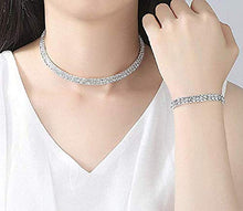 Carica l&#39;immagine nel visualizzatore di Gallery, EVRYLON Collana Donna Punti Luce Girocollo Strass Rigida Collier Modello... - Ilgrandebazar