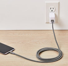 Carica l&#39;immagine nel visualizzatore di Gallery, AmazonBasics - Cavo da USB C a 3.1 gen 1, in nylon a 1,8 m, Grigio scuro