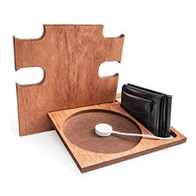 Carica l'immagine nel visualizzatore di Gallery, Docking Station in Legno Multifunzione: Organizer da Scrivania e Svuotatasche Design Moderno per Casa e Ufficio - Regalo Compleanno Uomo, Regalo Natale (Marrone (noce))