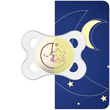 Carica l&#39;immagine nel visualizzatore di Gallery, MAM 523322 - Ciuccio &quot;Night&quot; in silicone per bambine da 0 a 6 mesi, Rossa
