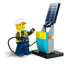 Carica l&#39;immagine nel visualizzatore di Gallery, LEGO 60383 City Auto Sportiva Elettrica, Macchina Giocattolo Per Bambini E Bambine Dai 5 Anni, Set Supercar Con Minifigure Pilota Da Corsa, Idee Regalo