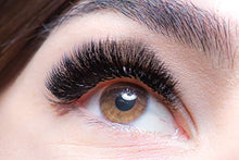Carica l&#39;immagine nel visualizzatore di Gallery, Colla per Extension Ciglia Dlux Professional Purity Alpha / 5...