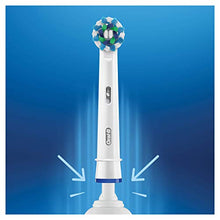 Carica l&#39;immagine nel visualizzatore di Gallery, Oral-B Crossaction Testine di Ricambio per Spazzolino Elettrico, Confezione...