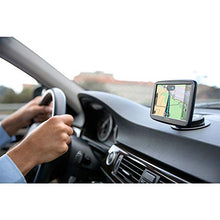 Carica l'immagine nel visualizzatore di Gallery, TomTom VIA 62 Navigatore Satellitare Europe Traffic (13 cm/ 15 cm (6 Pollici)